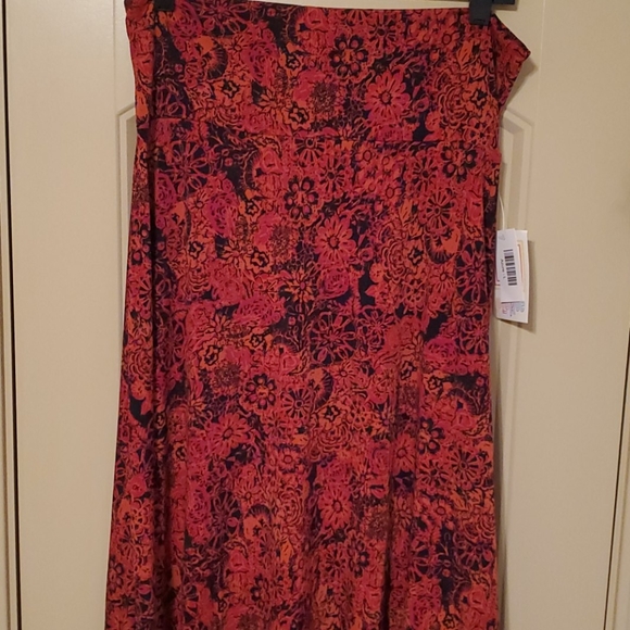 LuLaRoe Azure Skirt - Picture 1 of 3